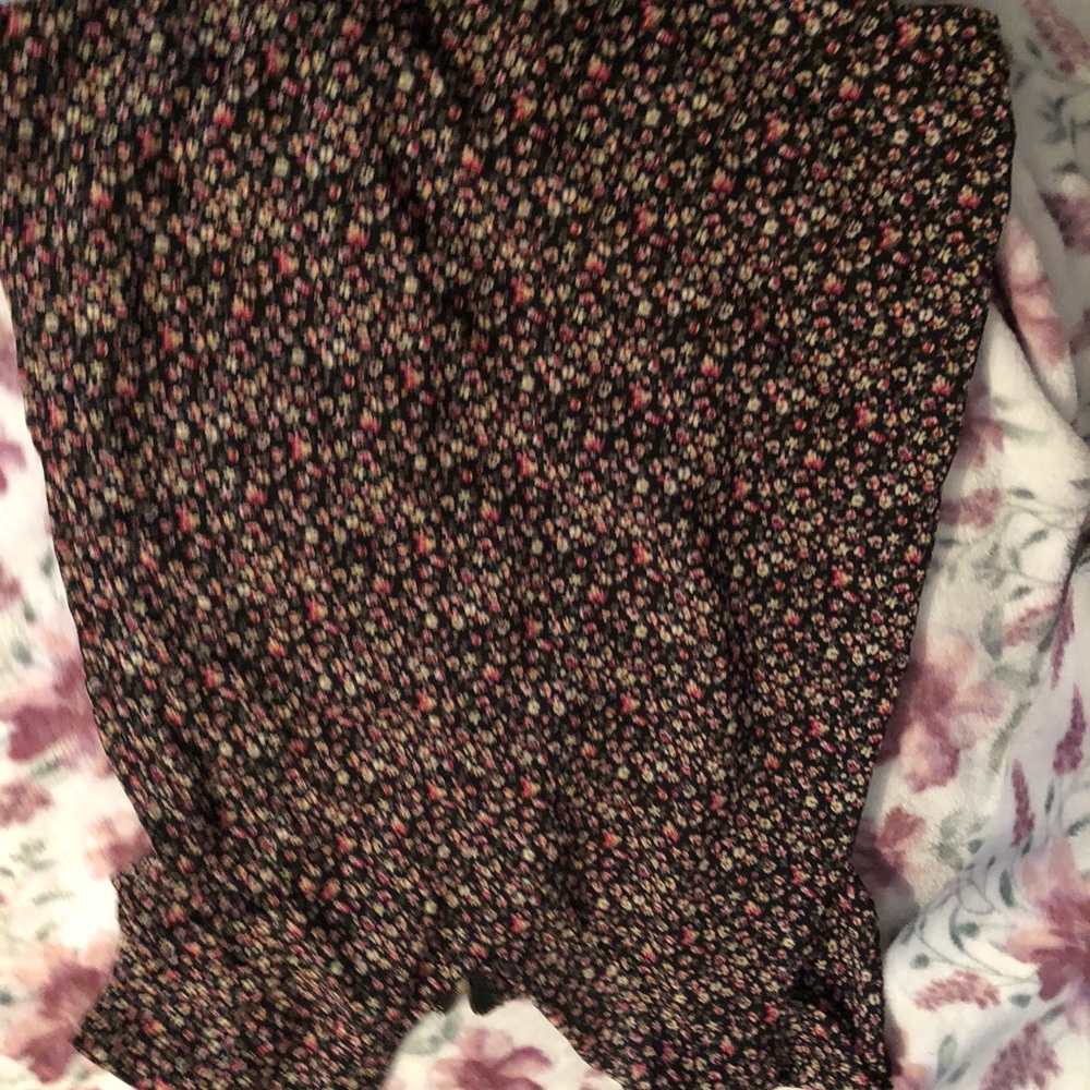 A nice shirt not tight comfy